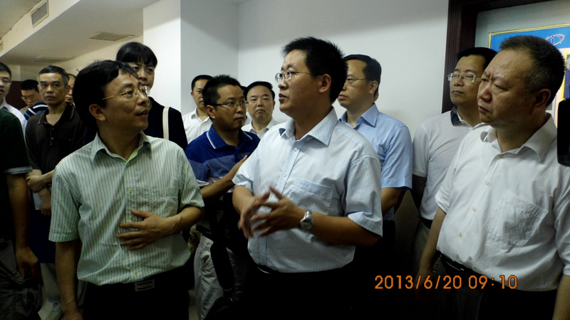 省政協(xié)副主席賴明勇一行來(lái)芯力特指導(dǎo)